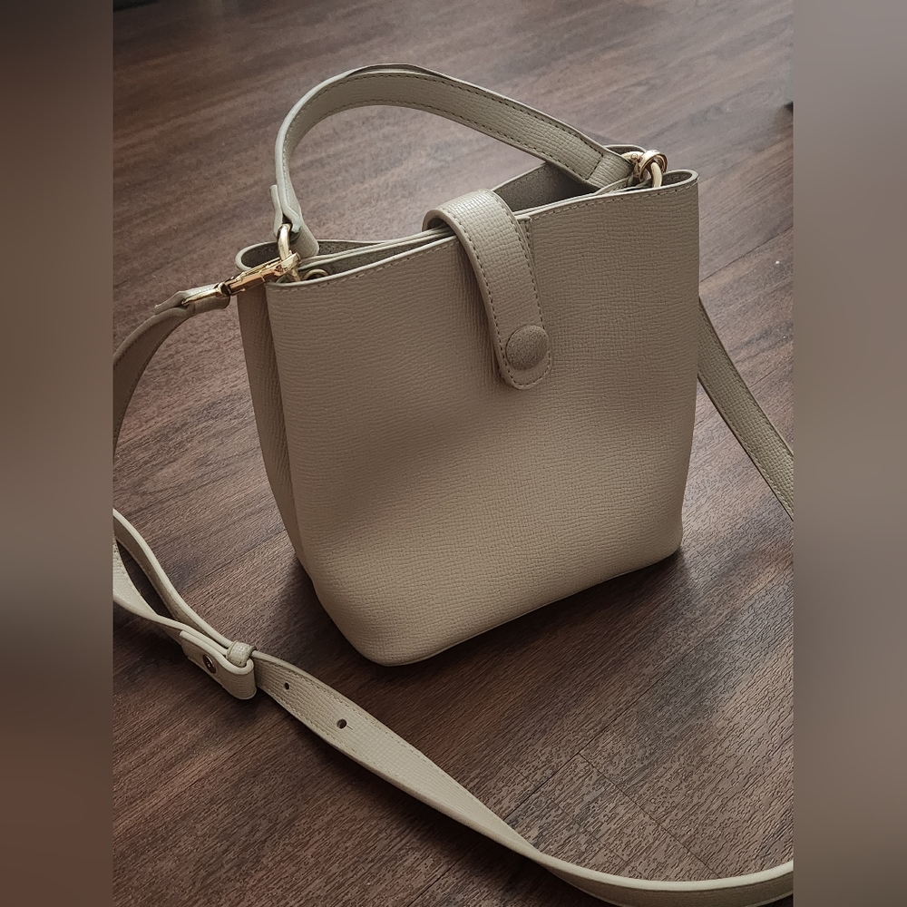 Small cute beige shoulder bag